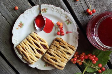 Guelder-gül şeker saydam banka ve çerezler ile sildi wi