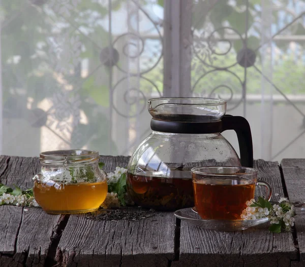 Natureza morta com chá e mel — Fotografia de Stock