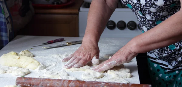 Preparação de tortas de casa — Fotografia de Stock