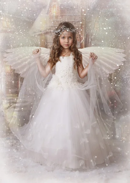 Petit ange. La fille aux ailes . — Photo