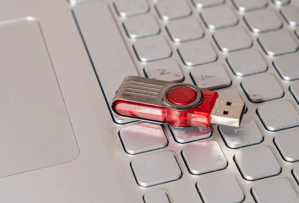 Thumb Drive Notebook Concept Copying Data — Stock Photo, Image