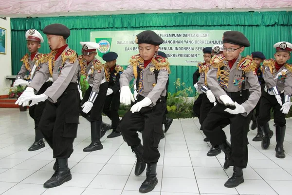 Tasikmalaya Endonezya Aralık 2014 Küçük Polis Ilkokul Çağındaki Çocuklar Küçük — Stok fotoğraf