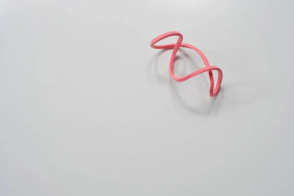 Abstraktes Gummiband Ein Einfaches Objekt Das Aufgrund Seiner Flexibilität Viele — Stockfoto