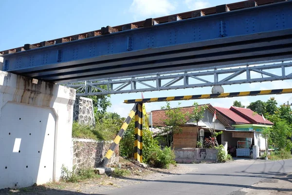 Klaten Indonesia Aug 2021 Structure Iron Rail Bridge Crossing Asphalt — Stock Photo, Image