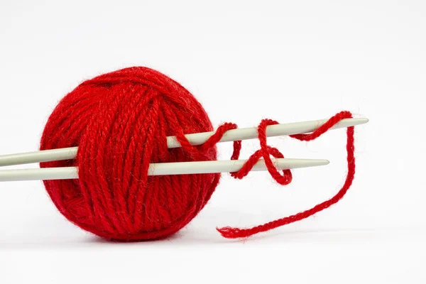 Boule de laine rouge — Photo