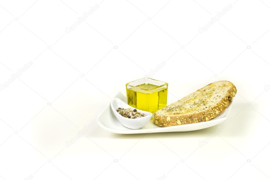 Toast with spices and oil