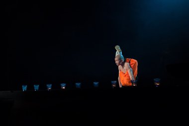 Shaolin Rahipleri Çin'in gizemli güçleri göster 