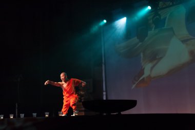 Shaolin Rahipleri Çin'in gizemli güçleri göster 