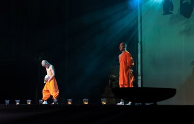 Shaolin Rahipleri Çin'in gizemli güçleri göster 