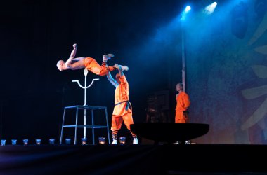 Shaolin Rahipleri Çin'in gizemli güçleri göster 