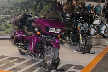 Harley Davidson yol Glide Ultra Touring motosiklet  