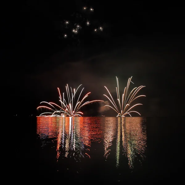 Feuerwerk - ignis brunensis in der Tschechischen Republik in brno 18.6.2014 — Stockfoto