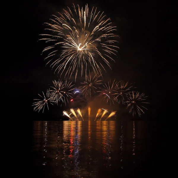 Feux d'artifice - Ignis Brunensis en République tchèque à Brno 18.6.2014 — Photo