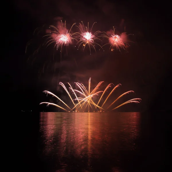 Feuerwerk - ignis brunensis in der Tschechischen Republik in brno 18.6.2014 — Stockfoto