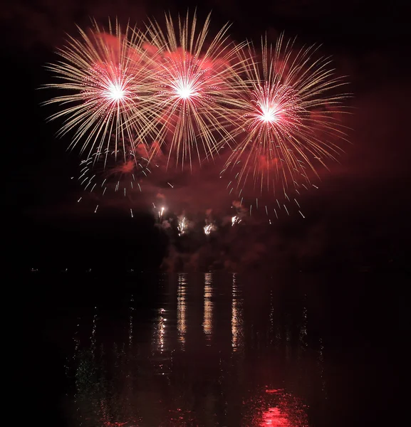 Tűzijáték - Ignis Brunensis, a Cseh Köztársaság a Brno 18.6.2014 — Stock Fotó