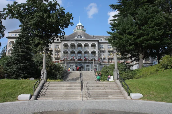 Hlavní lázeňský hotel — Stock fotografie