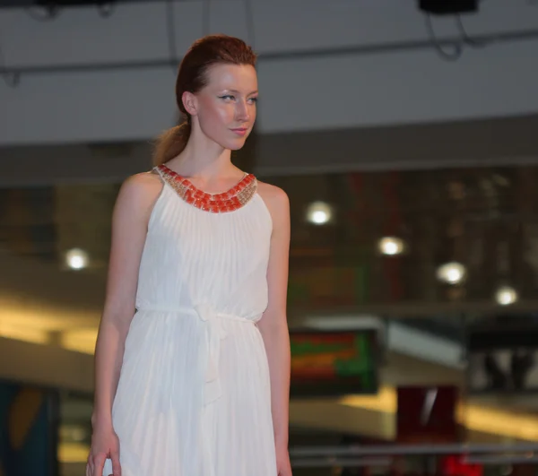 Brno,Czech Republic-March 20,2015: Model walking on fashion show — Stock Photo, Image