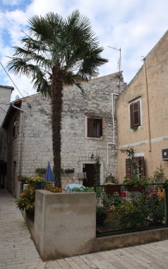 Porec Hırvatistan'ın eski taş ev 