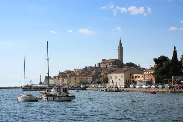 Altstadt Rovinj im Sommertag in Kroatien — Stockfoto