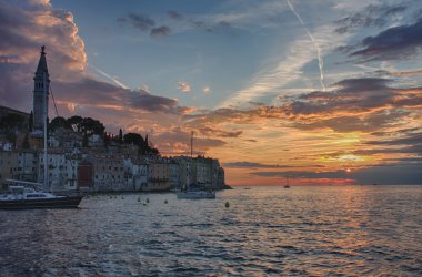 Bağlantı noktası, Rovinj günbatımı zamanı Hırvatistan