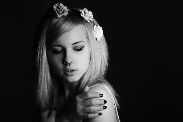 Black and white emotional portrait of young girl in the dark — Stock Photo, Image