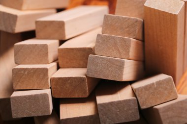 Ahşap zemin zemin üzerine ahşap taşlarıdır.