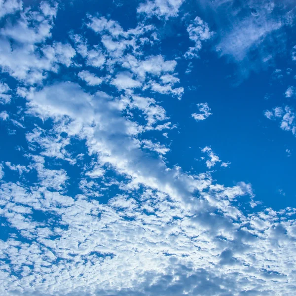 天空与云彩 — 图库照片