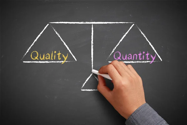 Quality and quantity balance — Stock Photo, Image