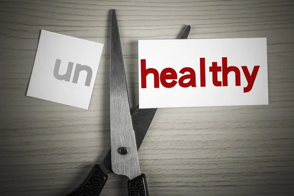 Cut healthy from unhealthy — Stock Photo, Image