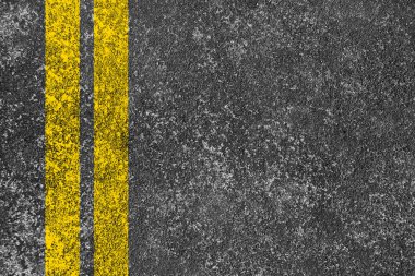 asfalt yol ile sarı çizginin