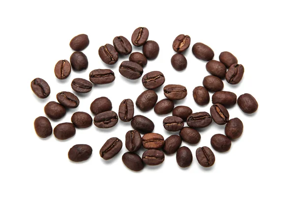 Káva fazole izolovaných na bílém pozadí — Stock fotografie