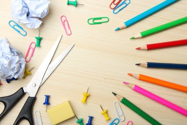 Okul malzemeleri.