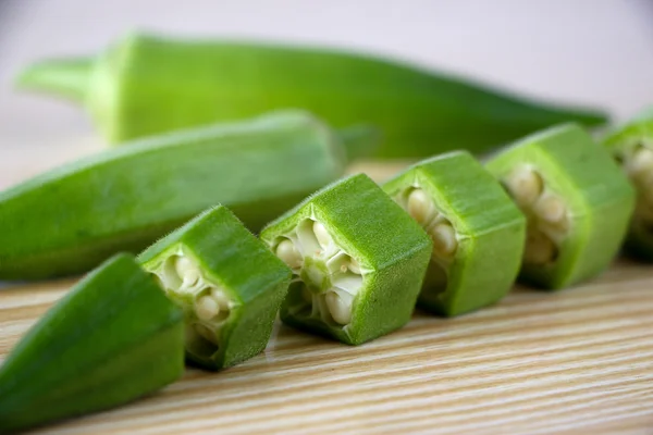 Čerstvá okra — Stock fotografie