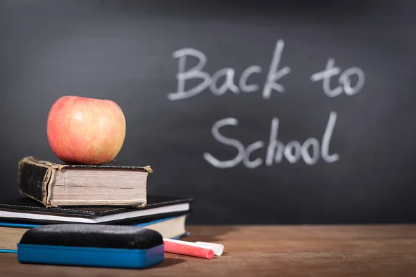 Concepto de regreso a la escuela —  Fotos de Stock