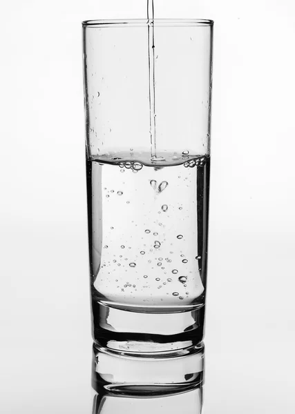 Sklenici čerstvé vody — Stock fotografie