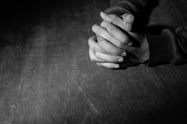 Руки молитися — стокове фото