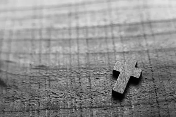 Cross On The Wooden Background — Stock Photo, Image