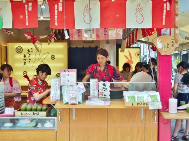 Nakamise Dori, Tokyo, Japonya'nın en eski alışveriş caddelerinden biri, alışveriş.