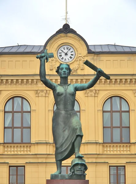 Friedensdenkmal in karlstad, schweden. — Stockfoto