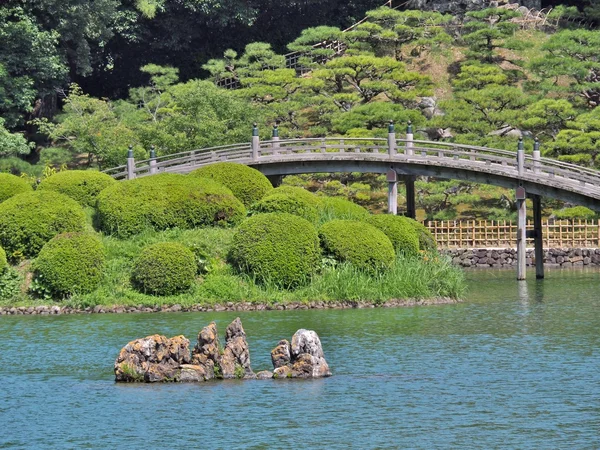 Сад Рицурин в Такамацу, Япония . — стоковое фото