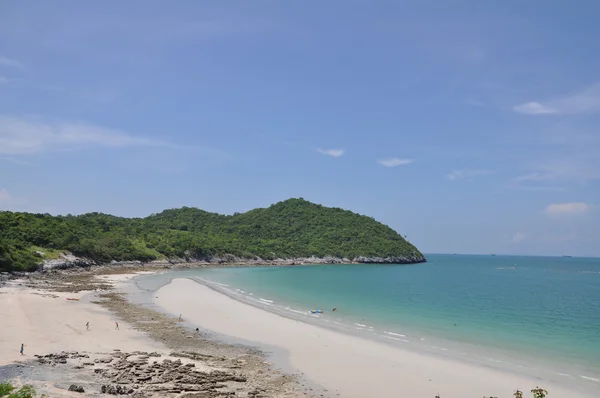 Morze na wyspie Sri Chang, Tajlandia. — Zdjęcie stockowe
