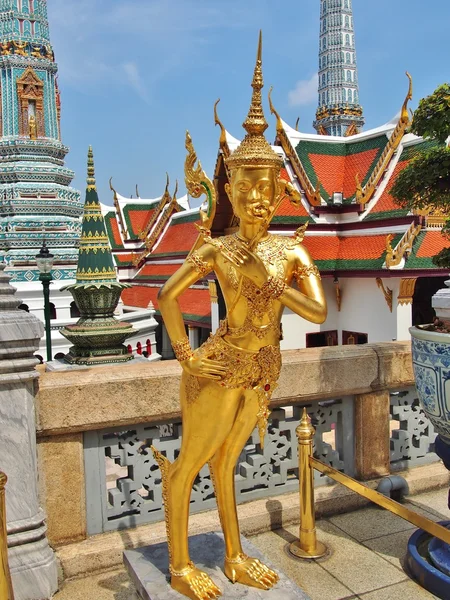 Statua złoty Kinnara — Zdjęcie stockowe