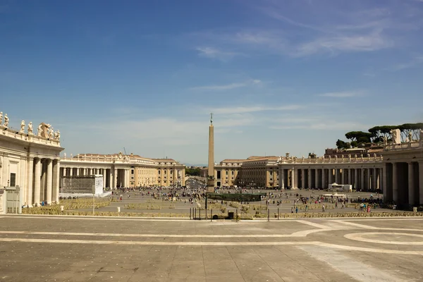 The area in front of the cathedral Vatkane St. Peter — Stock Photo, Image