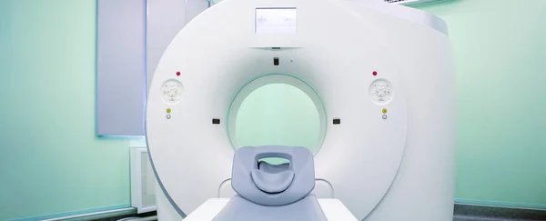 医院环境中的完整Cat扫描系统 磁共振成像扫描 — 图库照片
