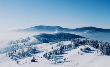 Dağlardan güzel bir görüntü 