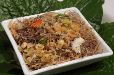 Tay baharatlı Gracilaria yosun salata 