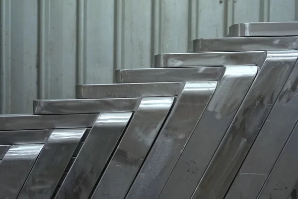 Hoek van aluminium buis — Stockfoto