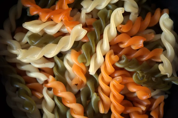 Coloridos macarrones en espiral —  Fotos de Stock