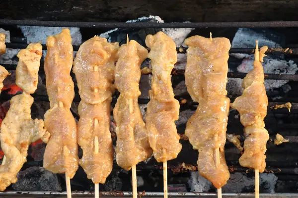 Ψημένο στη σχάρα χοιρινό κρέας satay — Φωτογραφία Αρχείου