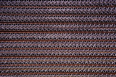 Yakınlaştırma Karton Kutularda